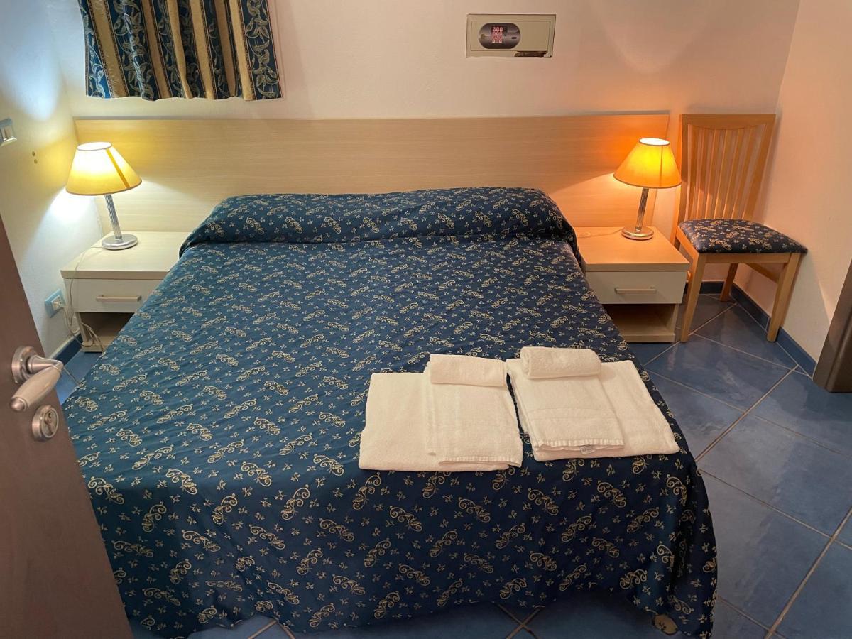 B&B La Terrazza Sul Porto Ponza Zewnętrze zdjęcie