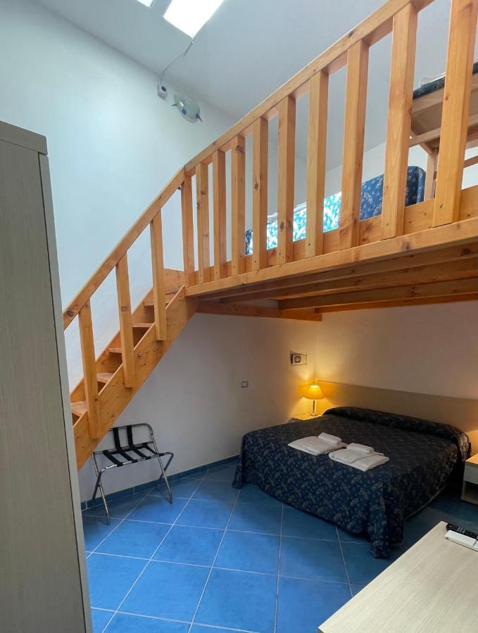 B&B La Terrazza Sul Porto Ponza Zewnętrze zdjęcie