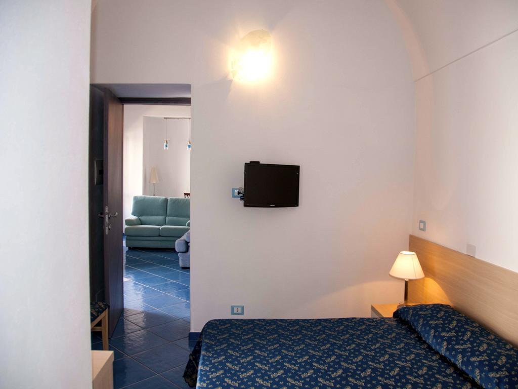 B&B La Terrazza Sul Porto Ponza Zewnętrze zdjęcie