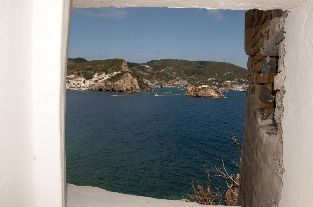 B&B La Terrazza Sul Porto Ponza Zewnętrze zdjęcie