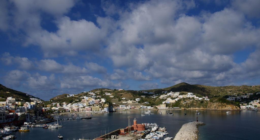 B&B La Terrazza Sul Porto Ponza Zewnętrze zdjęcie