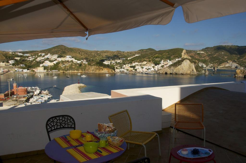 B&B La Terrazza Sul Porto Ponza Zewnętrze zdjęcie