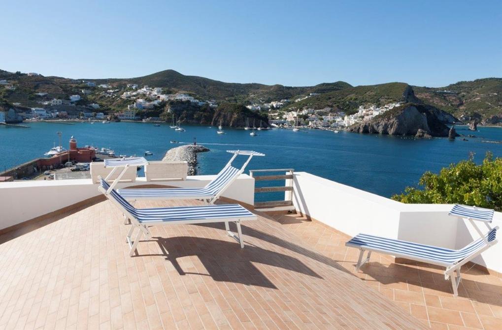 B&B La Terrazza Sul Porto Ponza Zewnętrze zdjęcie